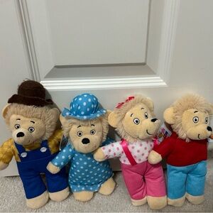 Set 4 Berenstain Bears Plush Toy Dolls Mama Papa Brother Sister Stuffed Animals